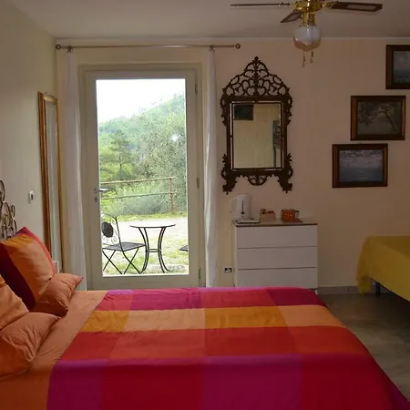 Bed & Breakfast Joie De Vivre Calice Ligure