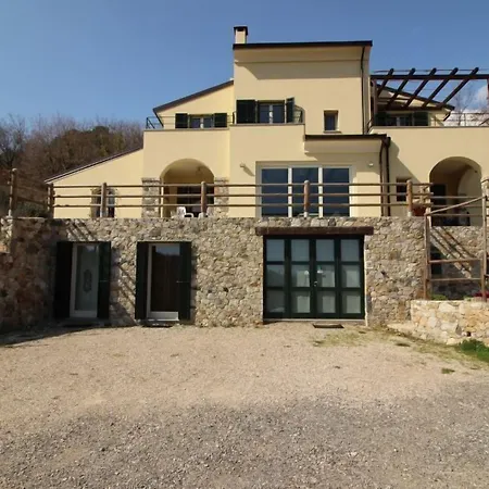 Joie De Vivre Oda ve Kahvaltı 3*