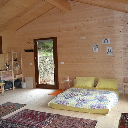 Bed & Breakfast Joie De Vivre 3*