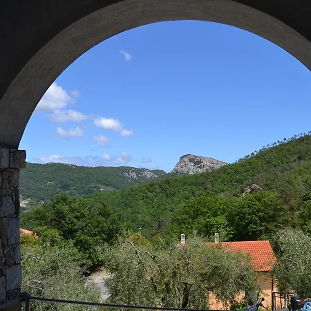 Oda ve Kahvaltı Joie De Vivre Calice Ligure