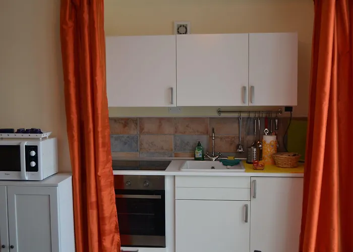 Joie De Vivre Bed & Breakfast 3*