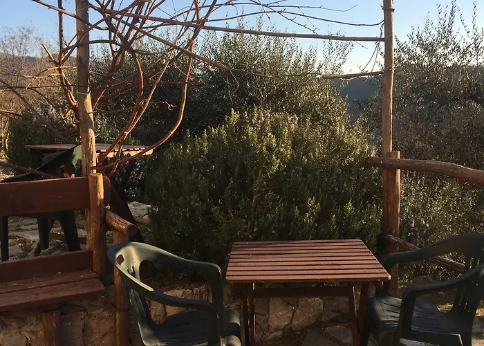 Joie De Vivre Bed & Breakfast